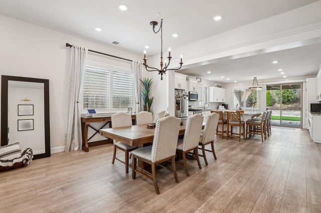 2823 Broken Bit Ln, Rocklin, CA 95765