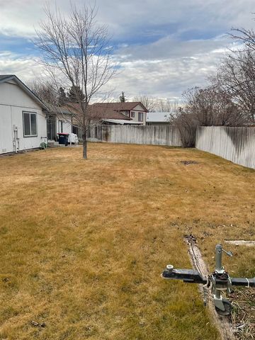 1166 Starfire St, Twin Falls, ID 83301