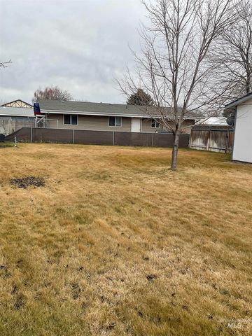 1166 Starfire St, Twin Falls, ID 83301