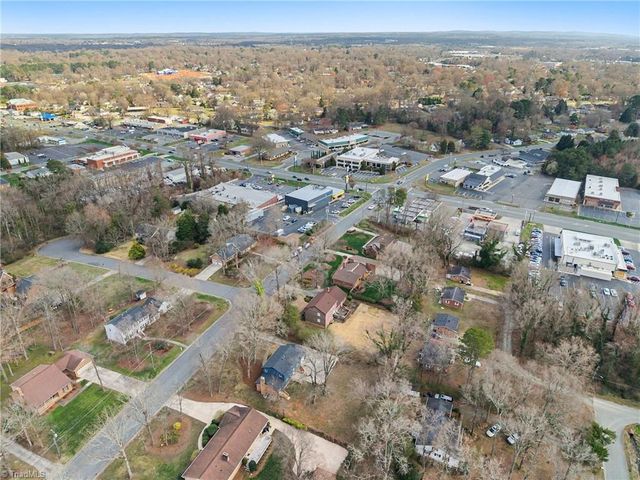 204 N Gurney Street, Burlington, NC 27215