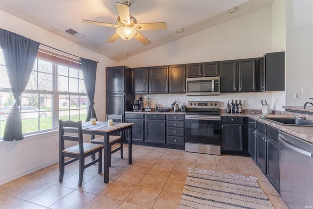 6281 Bryanna Court, Newburgh, IN 47630