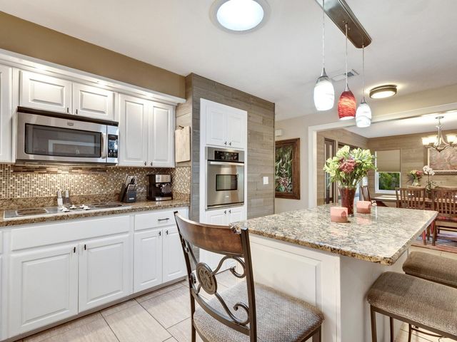 1737 BAY STREET, Sarasota, FL 34236