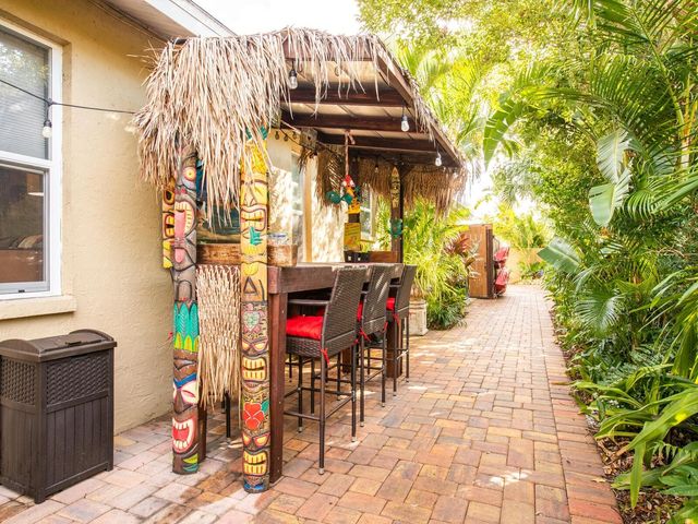 1737 BAY STREET, Sarasota, FL 34236