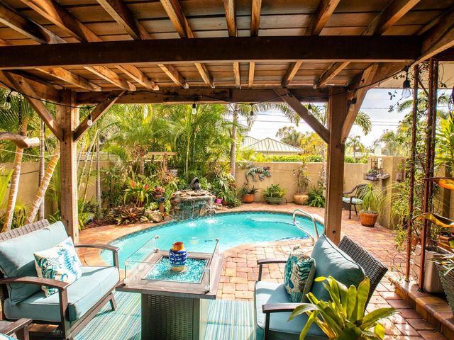 1737 BAY STREET, Sarasota, FL 34236