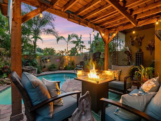 1737 BAY STREET, Sarasota, FL 34236