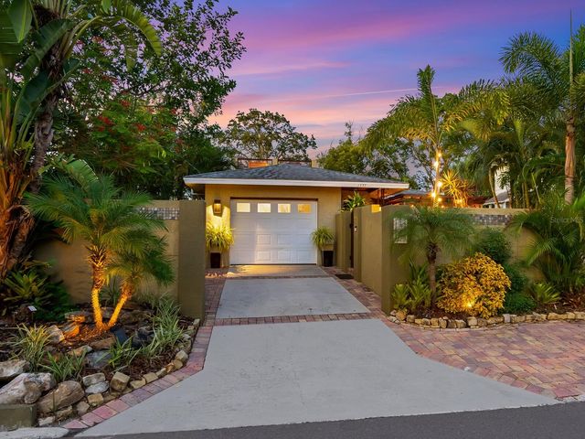 1737 BAY STREET, Sarasota, FL 34236