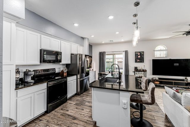 2736 S CAVALIER Drive 101, Gilbert, AZ 85295