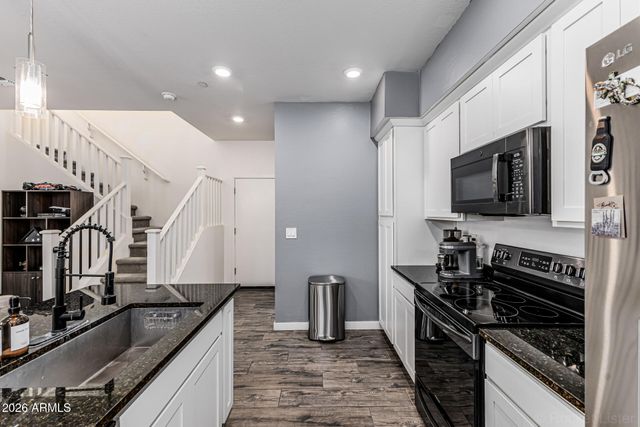 2736 S CAVALIER Drive 101, Gilbert, AZ 85295