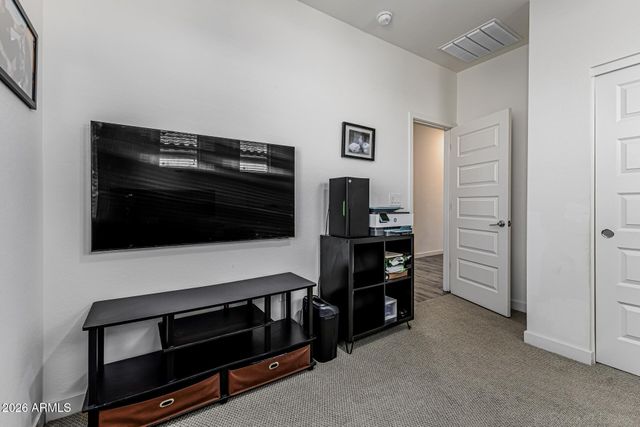 2736 S CAVALIER Drive 101, Gilbert, AZ 85295