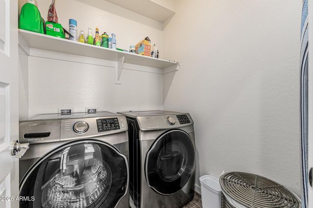 2736 S CAVALIER Drive 101, Gilbert, AZ 85295