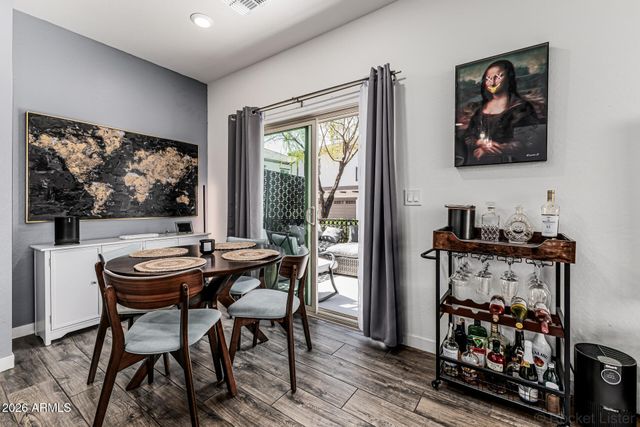 2736 S CAVALIER Drive 101, Gilbert, AZ 85295