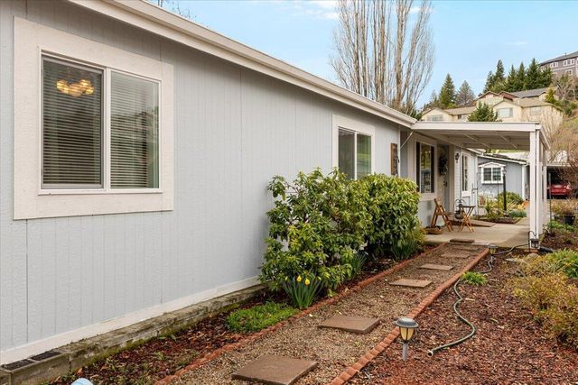 Address unavailable.