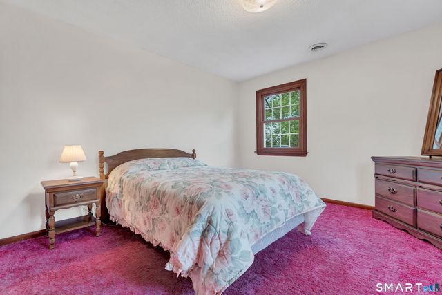 38 Roberts Road, Groton, CT 06340