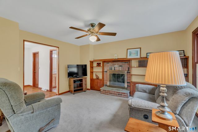 38 Roberts Road, Groton, CT 06340