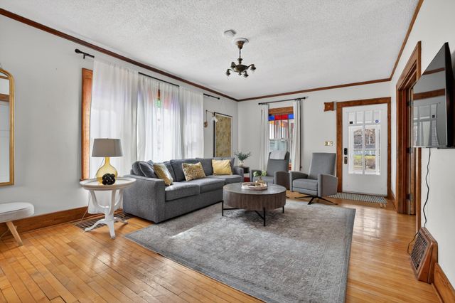 20 11th Avenue NW, Rochester, MN 55901