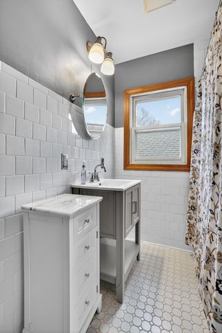 20 11th Avenue NW, Rochester, MN 55901