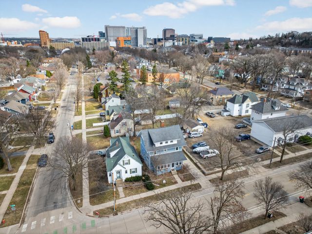 20 11th Avenue NW, Rochester, MN 55901