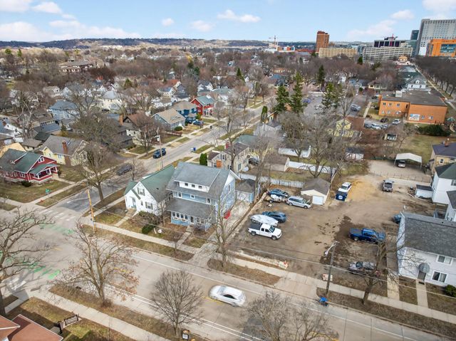 20 11th Avenue NW, Rochester, MN 55901