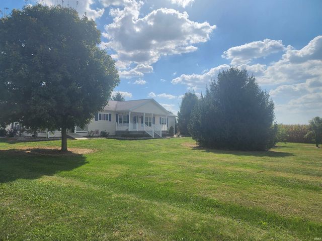 3702 N Vash Road, Bruceville, IN 47516