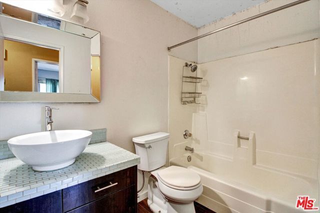 1104 E Pennsylvania Avenue, Redlands, CA 92374