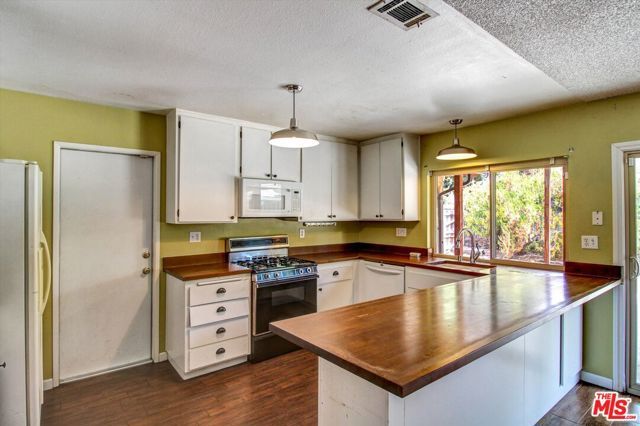 1104 E Pennsylvania Avenue, Redlands, CA 92374