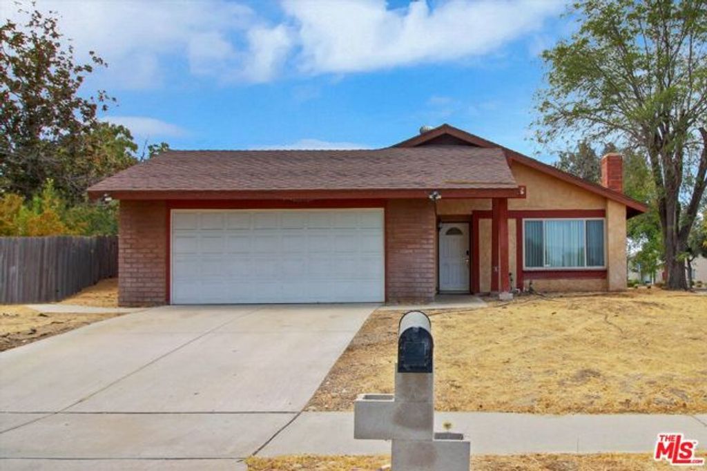 1104 E Pennsylvania Avenue, Redlands, CA 92374