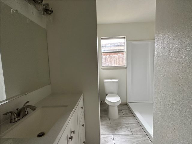 129 N Janin, Portland, TX 78374