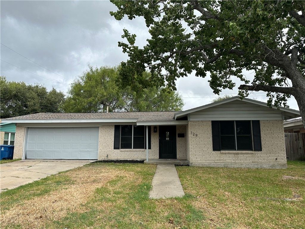 129 N Janin, Portland, TX 78374