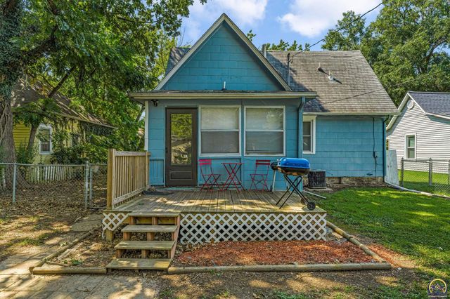 1508 SW High AVE, Topeka, KS 66604