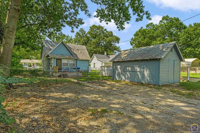 1508 SW High AVE, Topeka, KS 66604