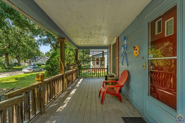 1508 SW High AVE, Topeka, KS 66604