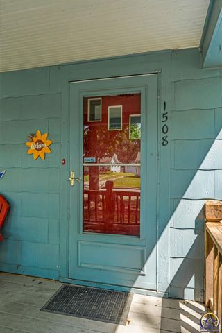 1508 SW High AVE, Topeka, KS 66604