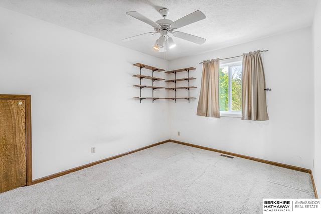 4205 McCarty Loup, Bellevue, NE 68123
