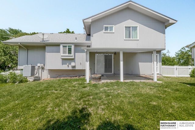 4205 McCarty Loup, Bellevue, NE 68123