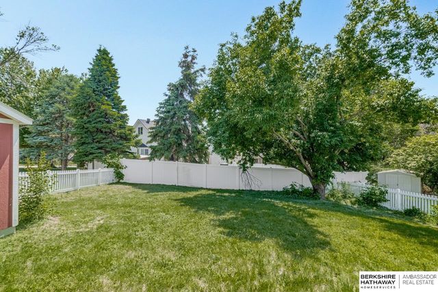 4205 McCarty Loup, Bellevue, NE 68123