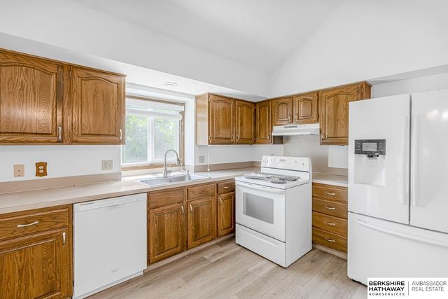 4205 McCarty Loup, Bellevue, NE 68123