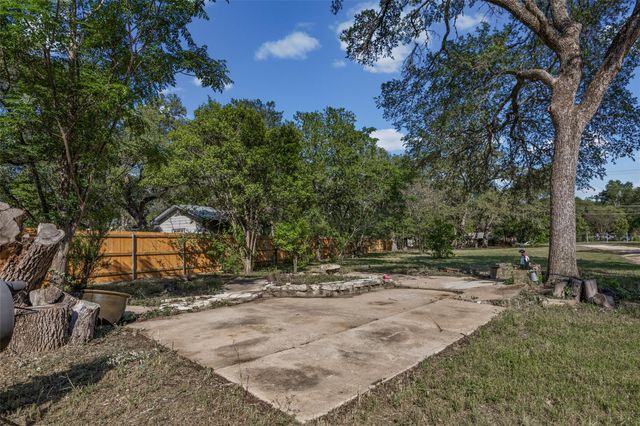 8802 Leo ST, Austin, TX 78745