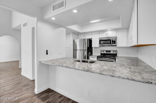 2811 N 61ST Place N, Scottsdale, AZ 85257