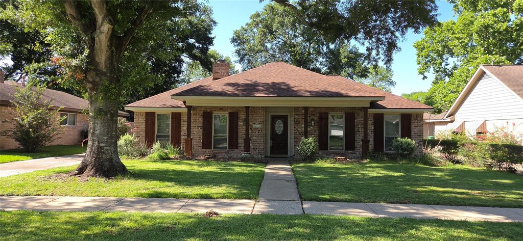 12814 Westhorpe Drive, Houston, TX 77077