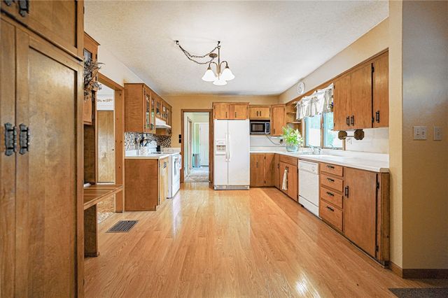 3886 Darlington Rd, Darlngtn Twp, PA 16115