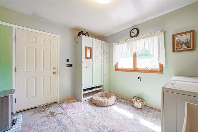 3886 Darlington Rd, Darlngtn Twp, PA 16115
