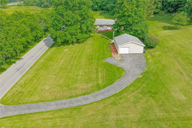 3886 Darlington Rd, Darlngtn Twp, PA 16115