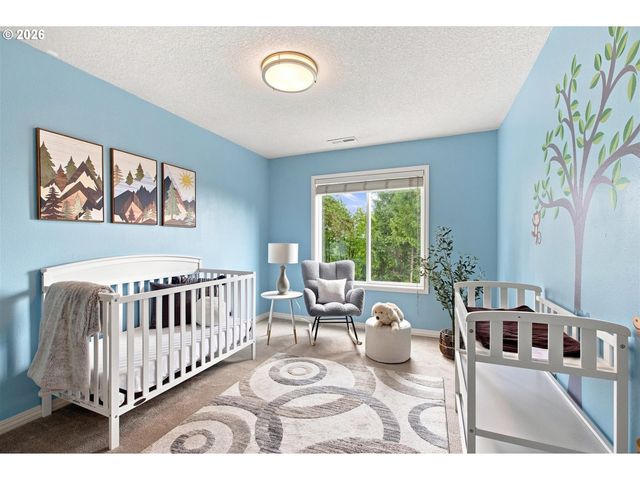 1300 GLENMORRIE Dr, Lake Oswego, OR 97034
