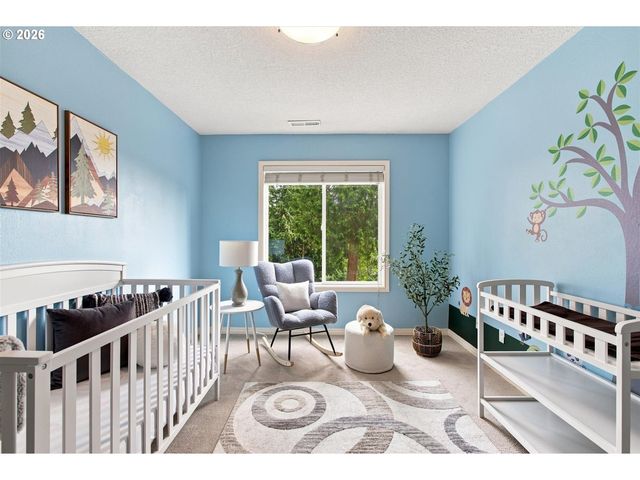 1300 GLENMORRIE Dr, Lake Oswego, OR 97034