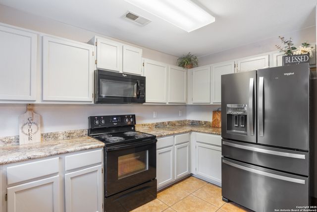 1214 Bobcat Pass, San Antonio, TX 78251