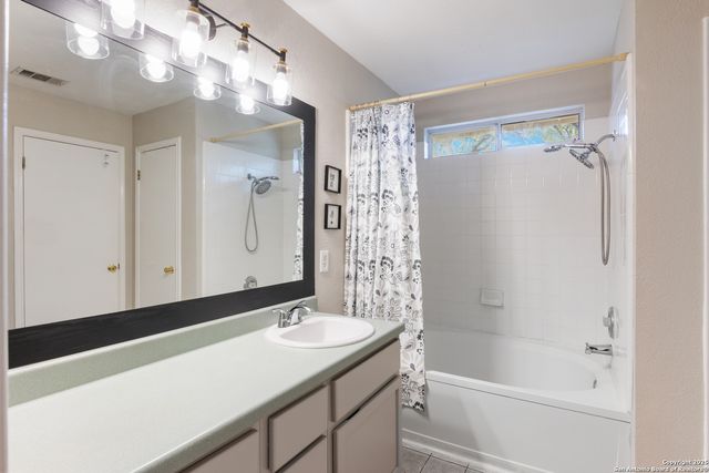 1214 Bobcat Pass, San Antonio, TX 78251