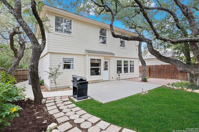 1214 Bobcat Pass, San Antonio, TX 78251