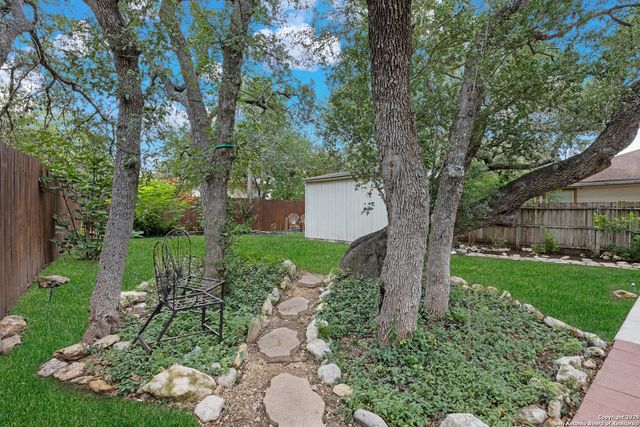 1214 Bobcat Pass, San Antonio, TX 78251