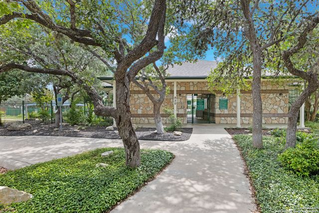 1214 Bobcat Pass, San Antonio, TX 78251