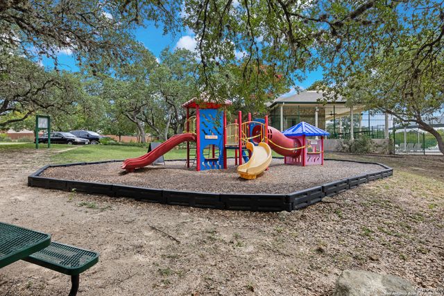 1214 Bobcat Pass, San Antonio, TX 78251
